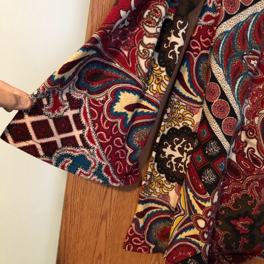 Tunic - Picture 2 of 3